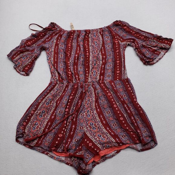 Hollister Short Sleeve Casual One Piece Womens Size Small S Red - Picture 2 of 9